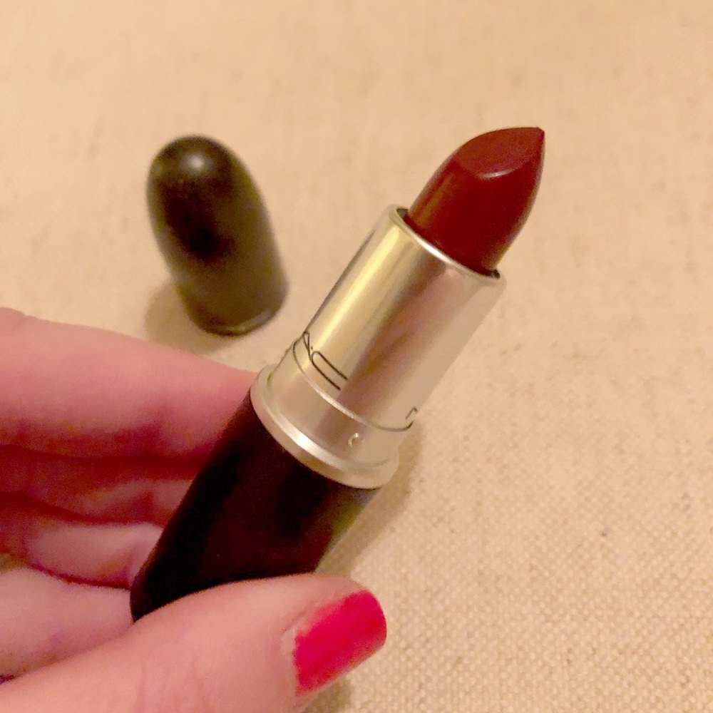 MAC Diva Lipstick